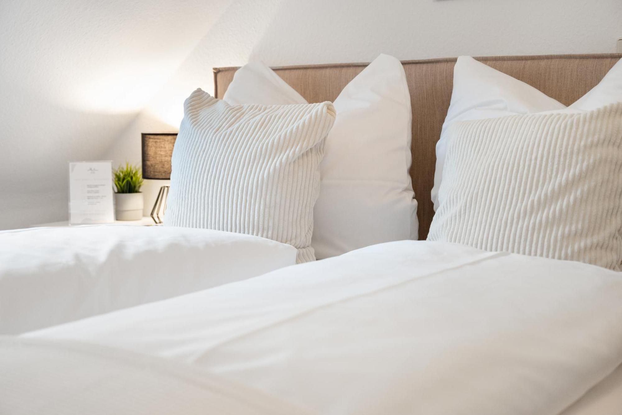 Malu Rooms - Im Stadtzentrum, Smarttv, Netflix, 24H Checkin Ludwigsburg Exteriör bild