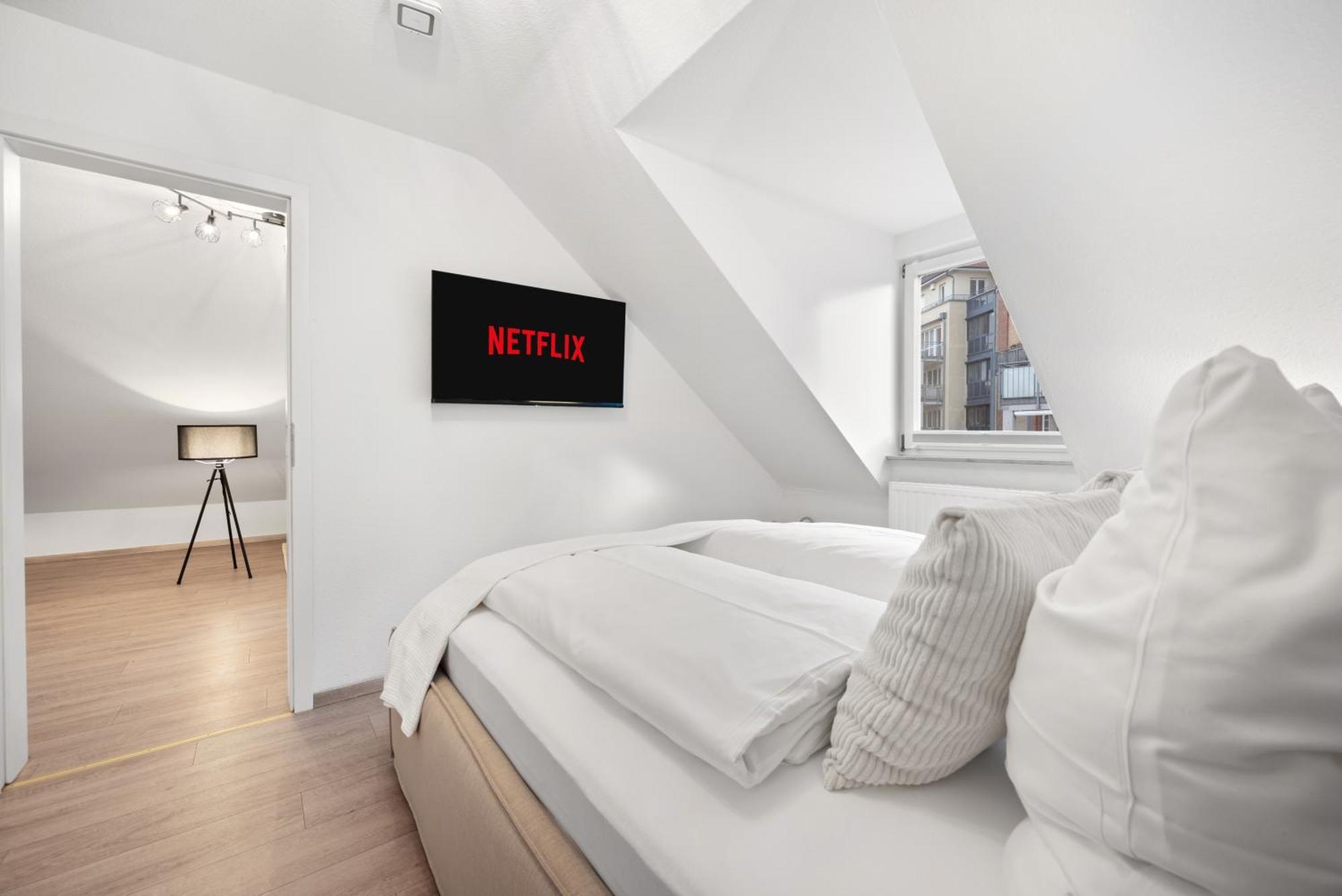 Malu Rooms - Im Stadtzentrum, Smarttv, Netflix, 24H Checkin Ludwigsburg Exteriör bild
