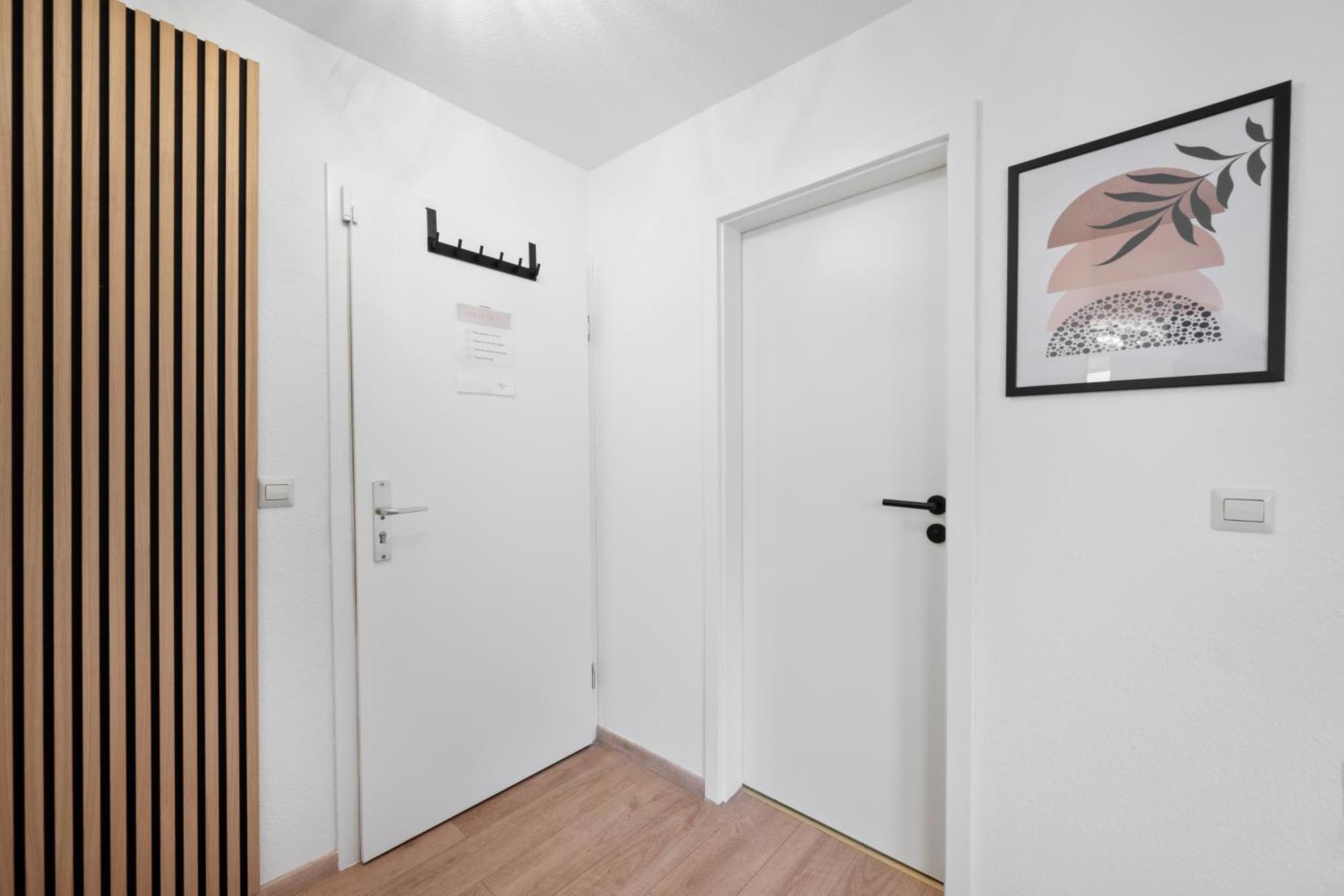 Malu Rooms - Im Stadtzentrum, Smarttv, Netflix, 24H Checkin Ludwigsburg Exteriör bild